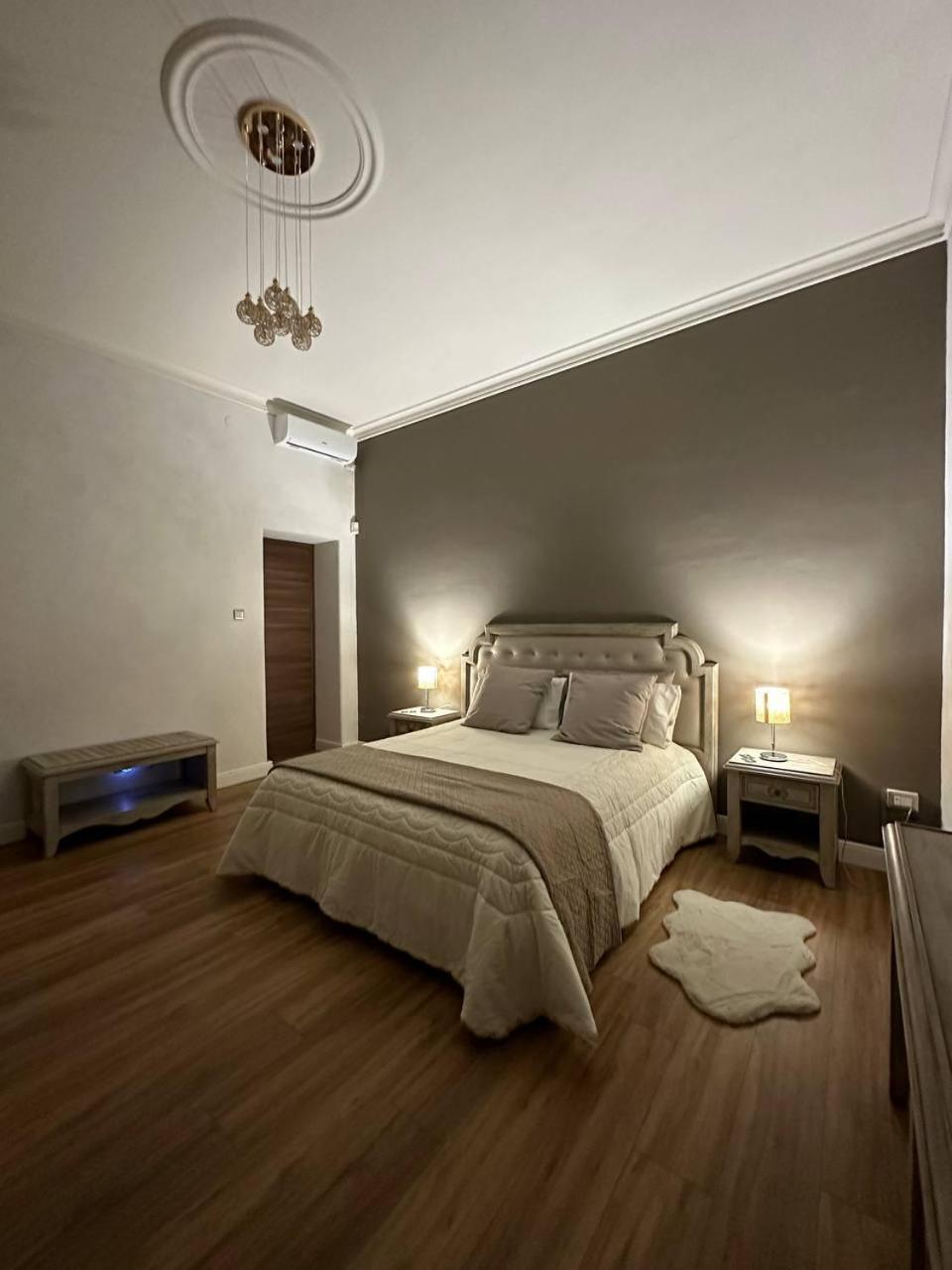 Al Borgo Apartment Катанія Екстер'єр фото